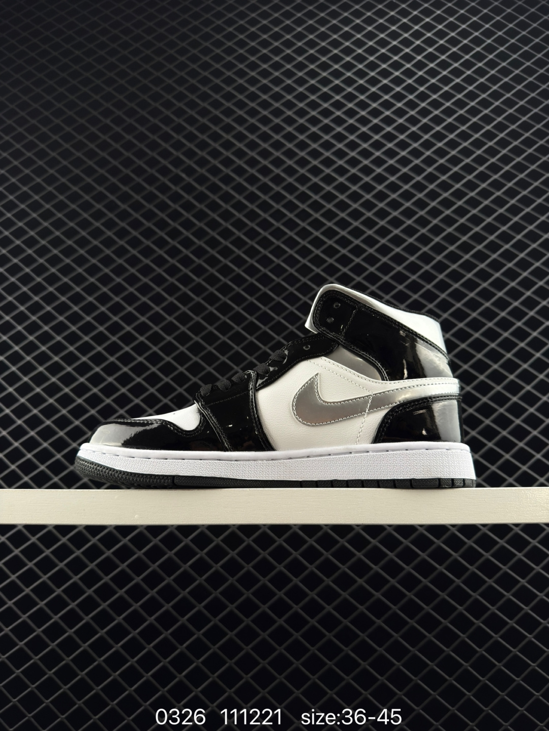 Nike Wmns Air Jordan 1 Mid SE